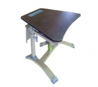 Стол ученический регулируемый трапецевидный с перфорированным экраном на плоскоовальной трубе. (1 элемент) - fgospostavki.ru - Киров