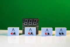 Набор датчиков силы тока и напряжения с независимой индикацией (амперметр и вольтметр демонстрационный) - fgospostavki.ru - Киров