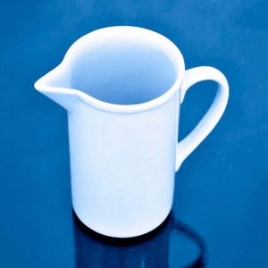 Кружка фарфоровая с носиком N3 1000 мл - fgospostavki.ru - Киров
